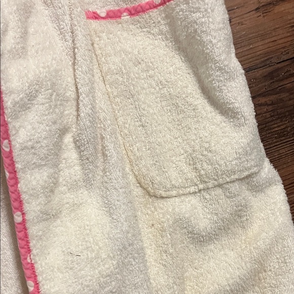 PINK Victoria's Secret Cozy White and Pink Robe - Picture 4 of 5